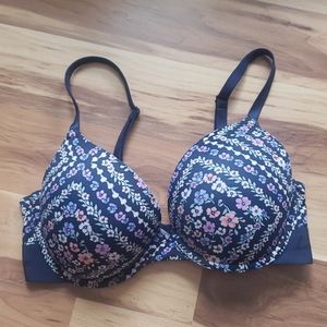 PINK Victoria's Secret navy blue floral print pushup bra Size 34D